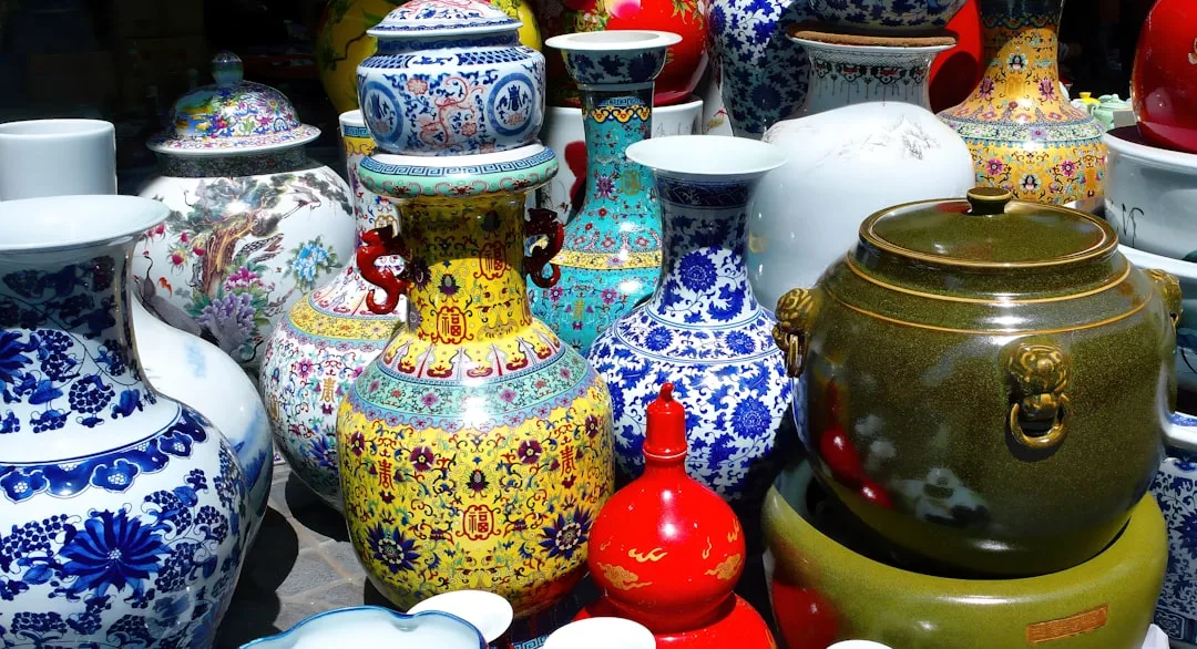 Kölns größter Vorgartenflohmarkt Köln-Mauenheim