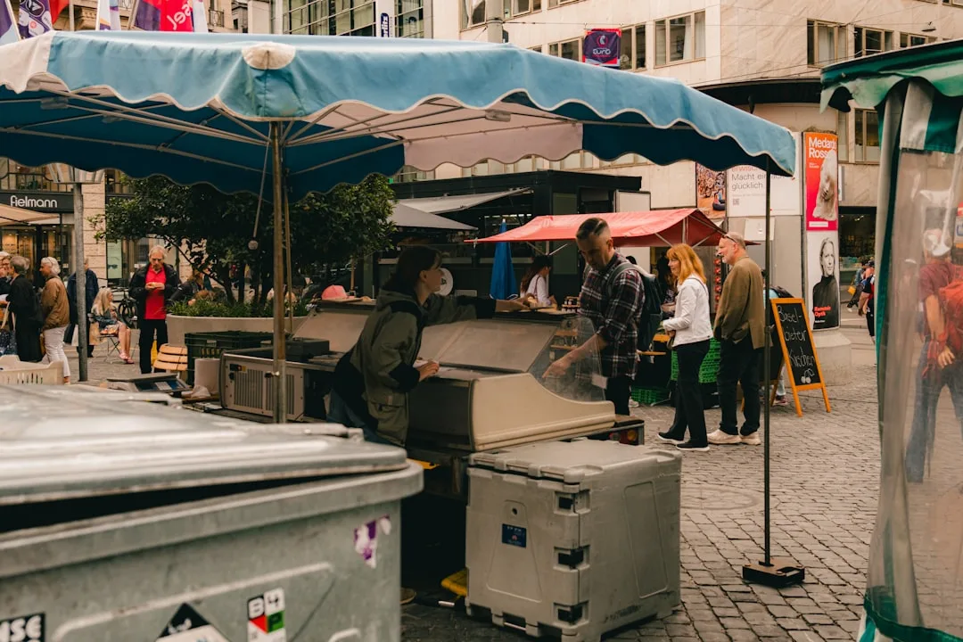 Flohdom Hamburg Bahrenfelder Trabrennbahn