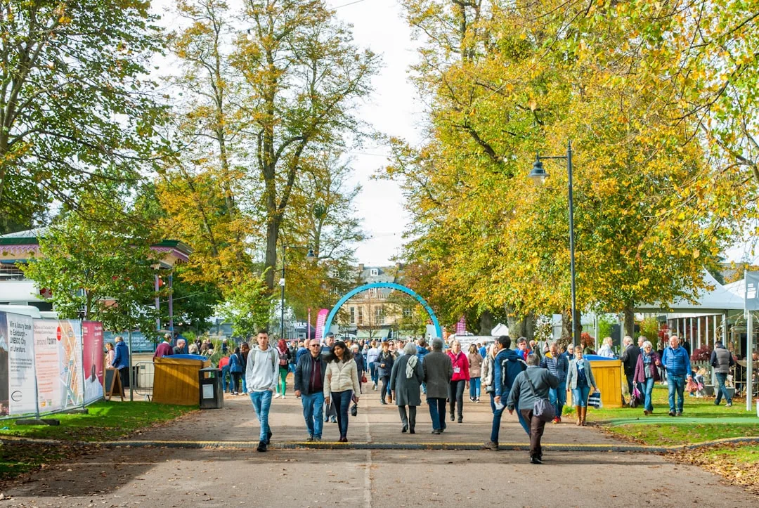 „Summertime is back“ auf dem Holter Kirchplatz Schloß Holte-Stukenbrock