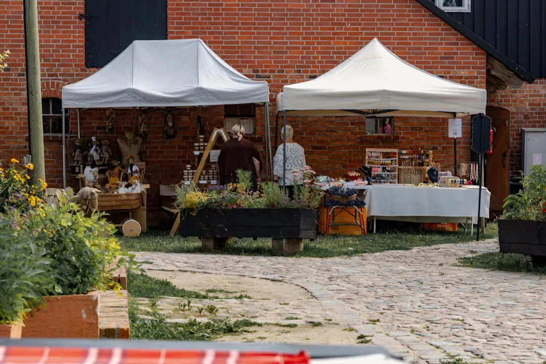 Hofflohmarkt bei WIR auf Phönix